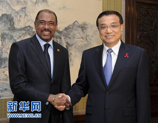 李克強(qiáng)會見聯(lián)合國艾滋病規(guī)劃署執(zhí)行主任