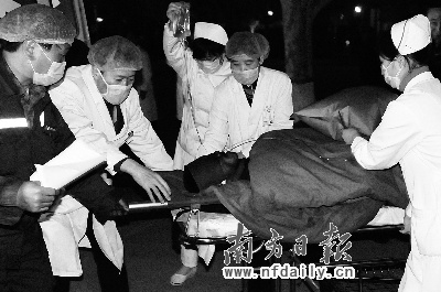 王家?guī)X9人升井見證生命奇跡
