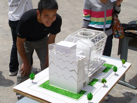 河南大學(xué)舉辦世博會模型展