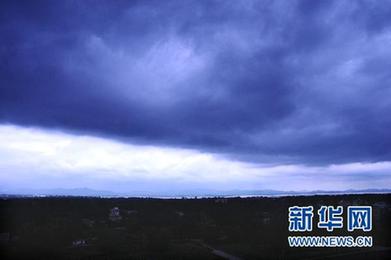 臺(tái)風(fēng)“燦都”已在廣東吳川登陸 預(yù)計(jì)今晚進(jìn)入廣西