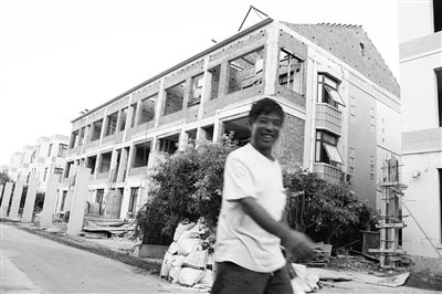 北京亦莊別墅查出違建503處 城管部門(mén)近日將陸續(xù)拆除