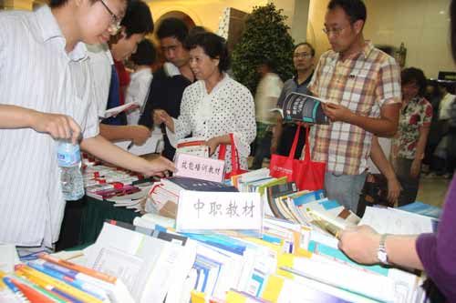 職業(yè)教育，讓老板和老師“親密接觸”——教育部舉辦職教與產(chǎn)業(yè)對話側(cè)記