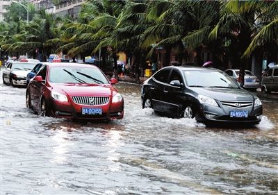 海南暴雨致300村莊被淹 70%水庫存隱患