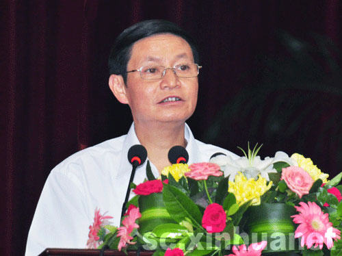 用愛和信念創(chuàng)造兩重奇跡——記營(yíng)山縣城南鎮(zhèn)黨委書記文建明