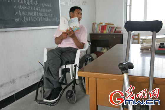 最美鄉(xiāng)村教師杜順:血液里沒了學生,心臟就不會跳動