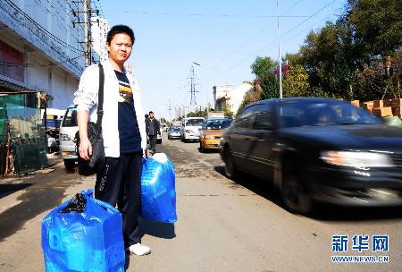 兩名在讀大學生的創(chuàng)業(yè)路