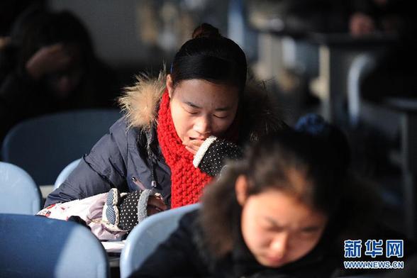 大學(xué)英語四、六級考試今開考 約926.7萬人報考