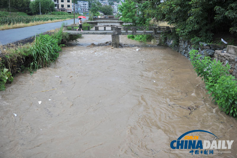 強(qiáng)臺(tái)風(fēng)“?？?#8221;登陸 浙蘇滬積極應(yīng)對(duì)