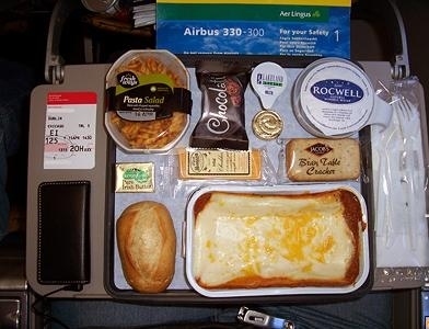 飛機(jī)餐也美味 實(shí)拍各國(guó)航空公司美味飛機(jī)餐