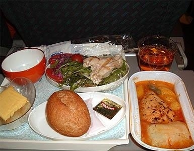 飛機(jī)餐也美味 實(shí)拍各國(guó)航空公司美味飛機(jī)餐