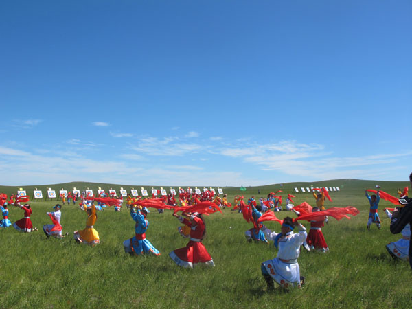 中國(guó)內(nèi)蒙古錫林郭勒烏拉蓋第二屆民族傳統(tǒng)射箭國(guó)際大賽落下帷幕