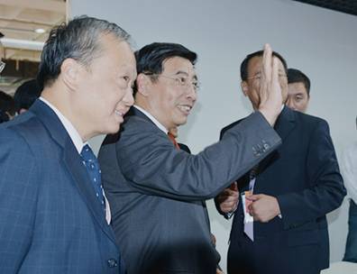 北京國際通信展開幕 工信部苗圩部長蒞臨愛立信展臺(tái)