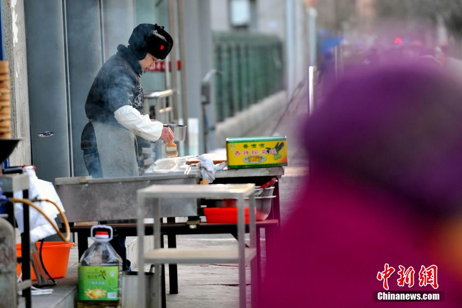 中國(guó)多地大風(fēng)降溫 京城迎入冬最冷一天