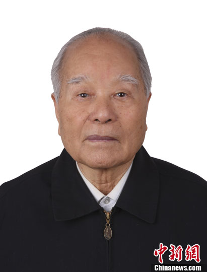 張存浩、程開(kāi)甲獲2013年度國(guó)家最高科學(xué)技術(shù)獎(jiǎng)