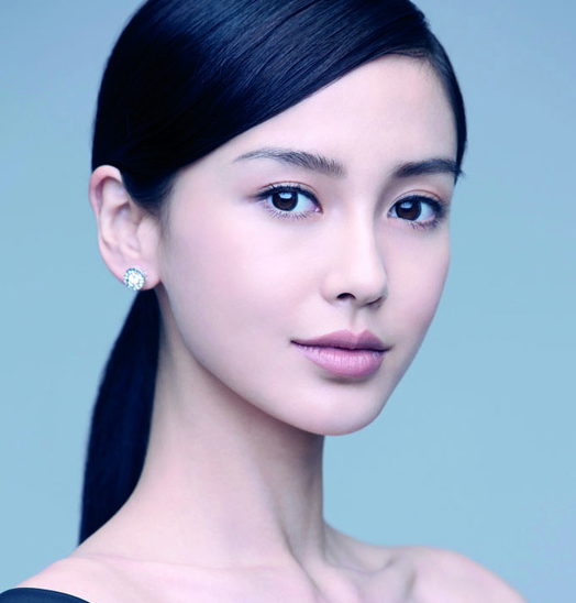 當(dāng)紅混血女星美貌氣質(zhì)大PK