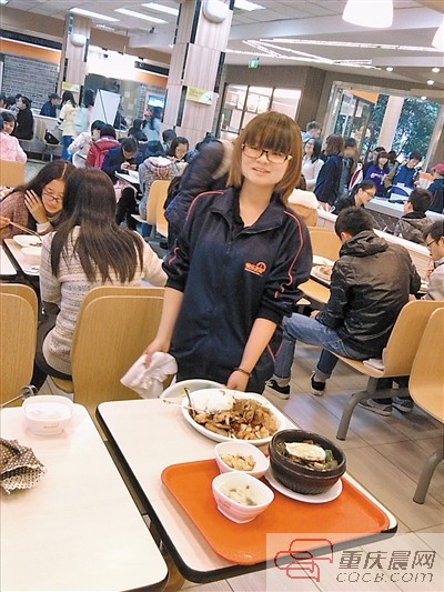 重慶理工大學(xué)女生身高不足1米5 成績(jī)年年第一賺3萬(wàn)學(xué)費(fèi)