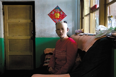山西女孩赴韓國(guó)整容 12項(xiàng)手術(shù)無一項(xiàng)成功