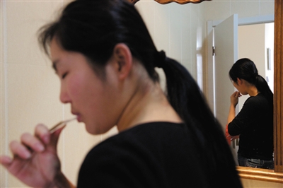 山西女孩赴韓國(guó)整容 12項(xiàng)手術(shù)無(wú)一項(xiàng)成功