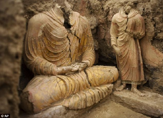 阿富汗發(fā)現(xiàn)2600年前佛教寺廟 內(nèi)藏文物可填滿博物館