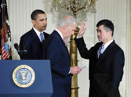 美國華裔商務(wù)部長駱家輝宣誓就職