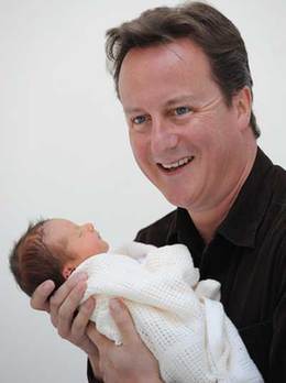 英首相戲稱G20峰會是補(bǔ)覺良機(jī)