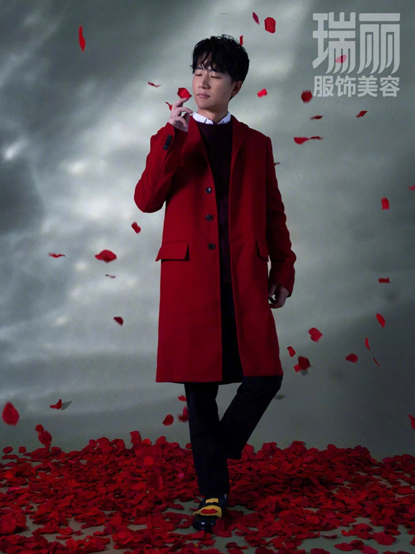 過年啦！來和明星學(xué)學(xué)怎樣穿紅衣最好看（組圖）