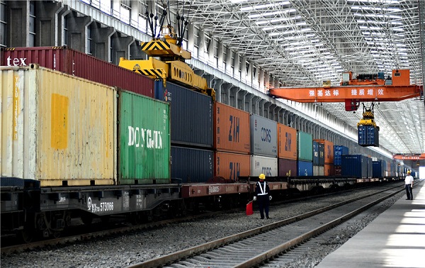 Chongqing reports booming trade with B&R countries in 2019