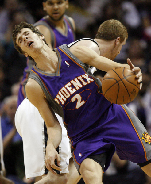 NBA：“獨(dú)眼”納什帶太陽率先晉級 馬刺被0:4橫掃