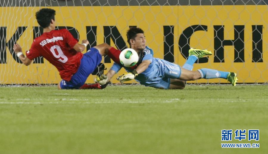 東亞杯：曾誠(chéng)奮勇屢救險(xiǎn) 國(guó)足0:0戰(zhàn)平韓國(guó)